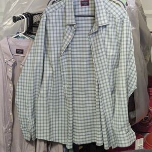 UNTUCKit Men's Blue and White Plaid Shirt